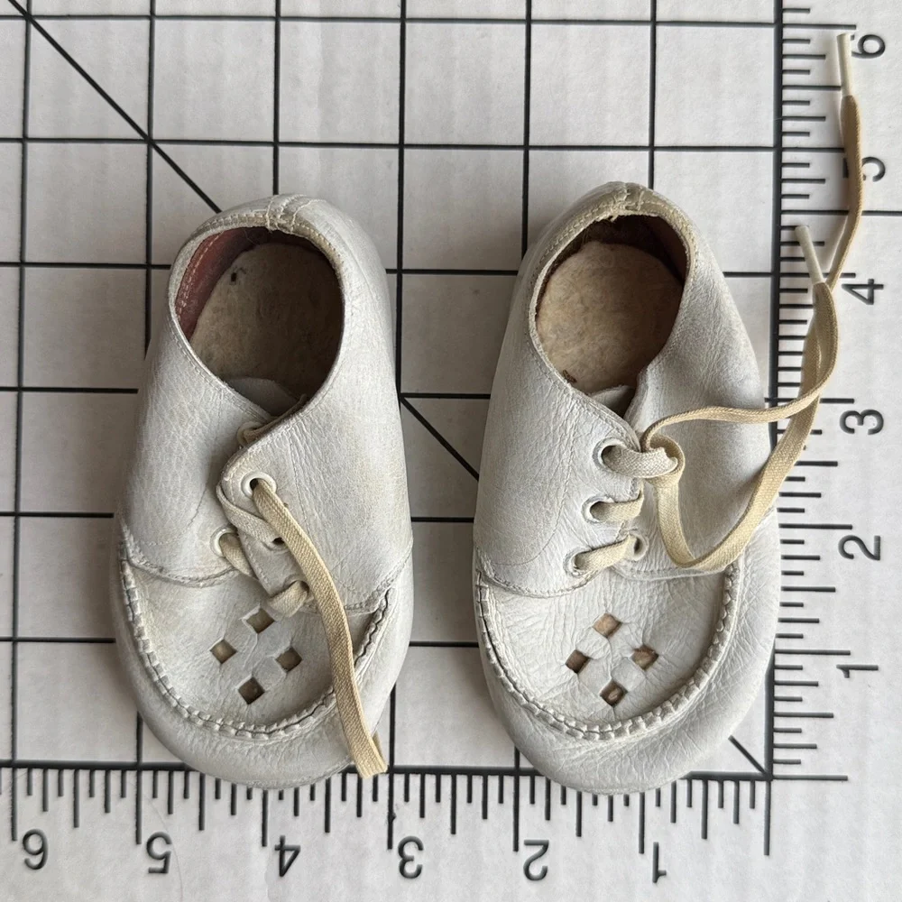 Vintage Ideal Baby Shoes White Leather Lace Up Christening Prewalker 1950s